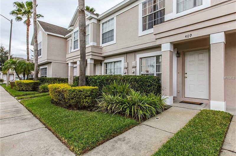 1st image of 409 Kensington Lake Cir