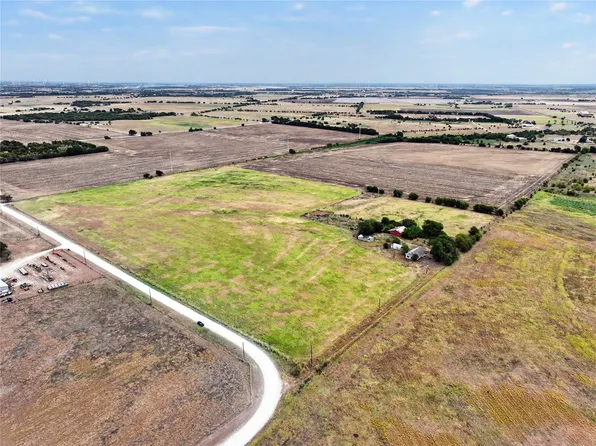 272 Hcr 3106, Abbott, TX 76621