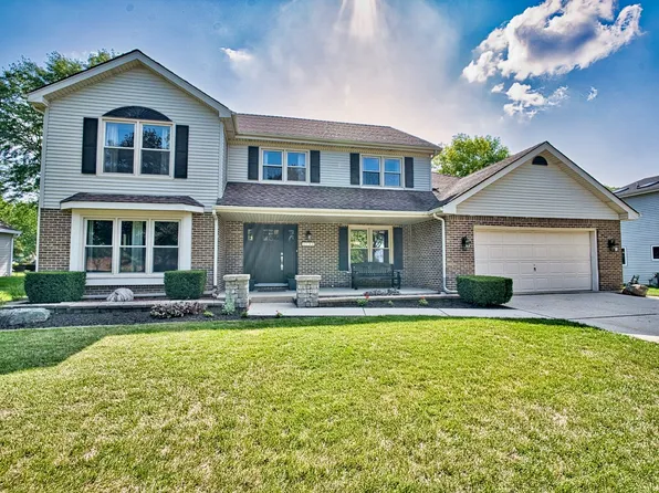 2704 Springdale Cir, Naperville, IL 60564