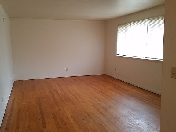 4th image of 221 E Avenue # Fl 2nd