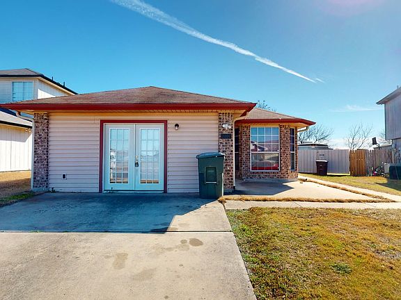 2nd image of 2216 Tracey Ann Ln