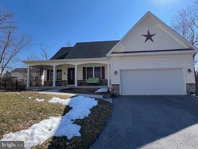 283 Maring Dr, Westminster, MD 21158