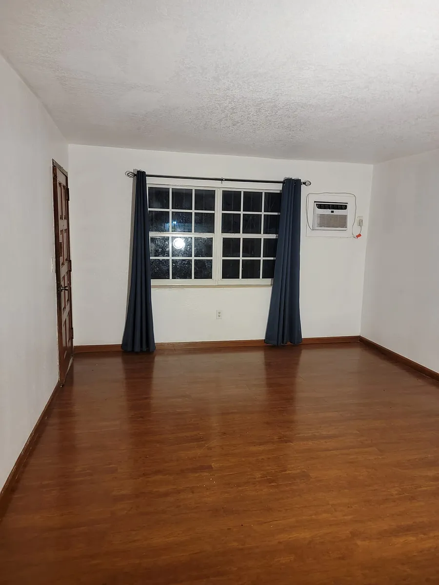 Building Photo - 155 NE 160th St