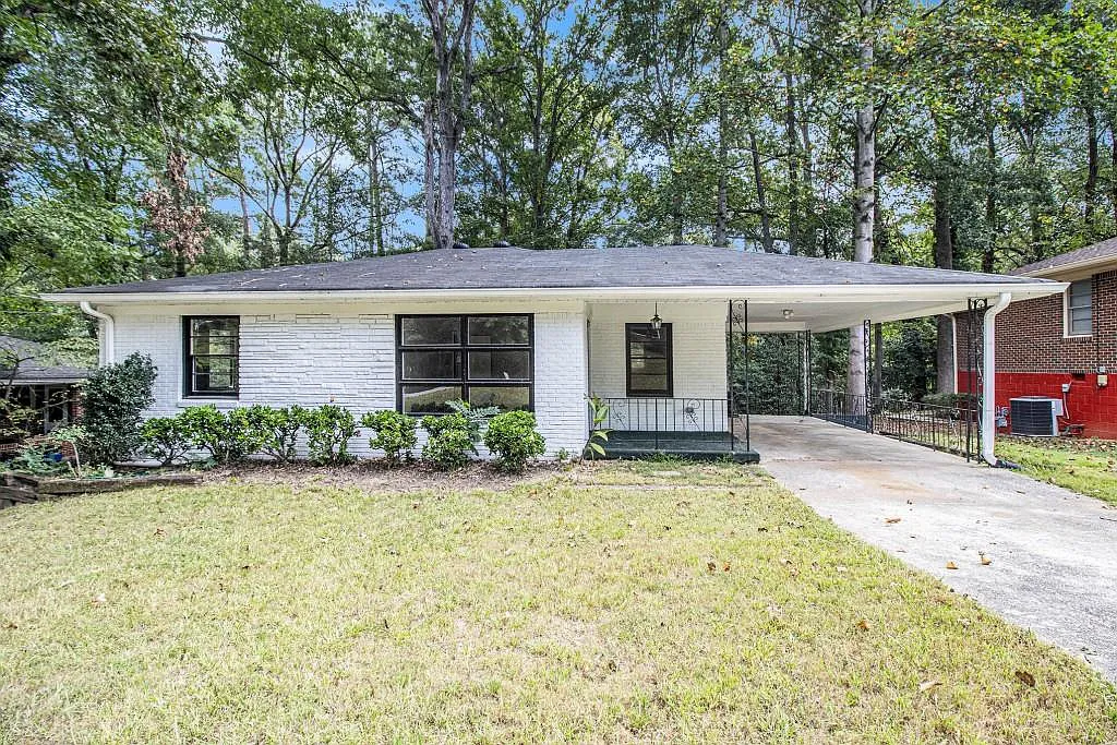 2550 Graywall St photo 1