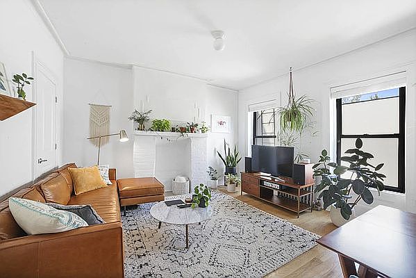 1st image of 605 Vanderbilt Ave #3