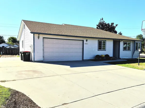 3971 W Sugar Creek Dr, Meridian, ID 83646