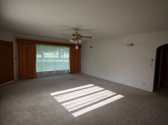 3rd image of 403 N West St