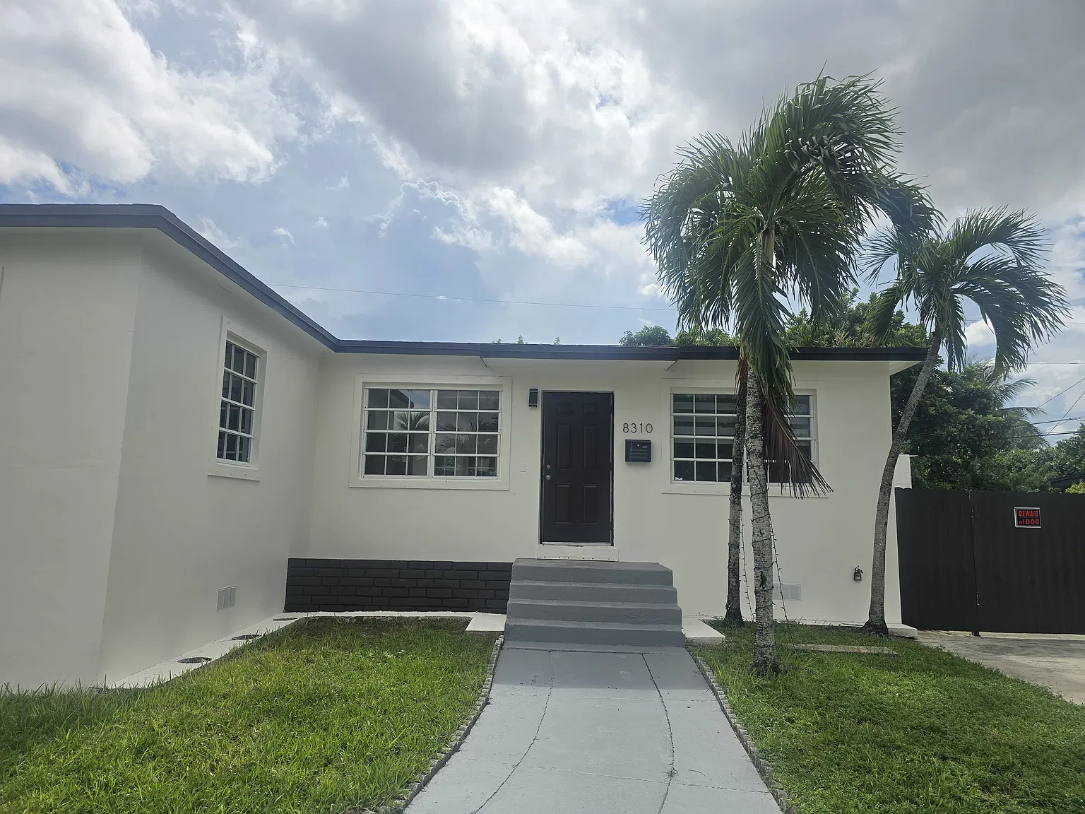 4 bed, 1400 sqft, $4,500 — Photo 1