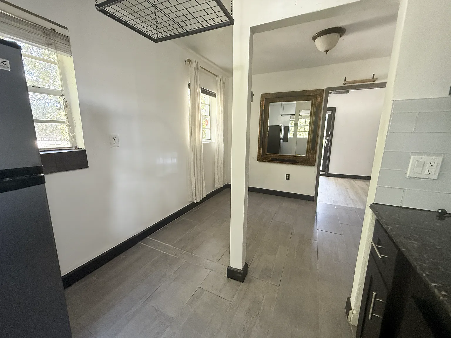 1 bed, 500 sqft, $1,600 — Photo 3