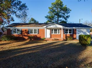 1040 Crayton Cir, Fayetteville, NC 28314