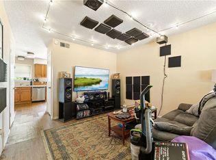 Cosy 2-1 1/2 with a great yard!, Elgin, TX 78621
