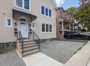 46 Hudson Ave #C, Edgewater, NJ 07020