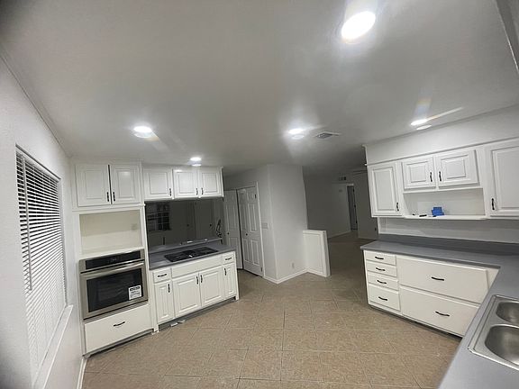 3rd image of 15 31st St NW