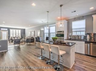 8 Hartack Rd, Manalapan, NJ 07726