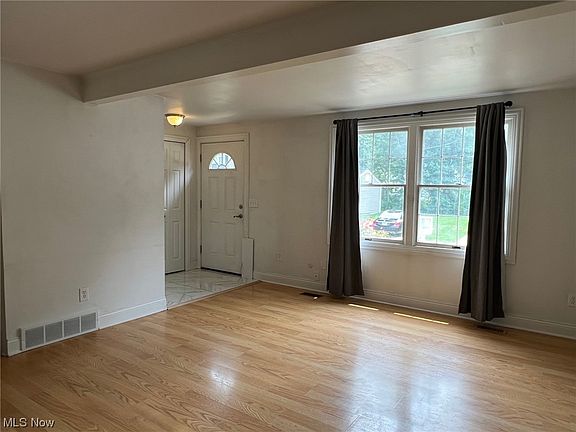 2nd image of 7393 S Chestnut Commons Dr