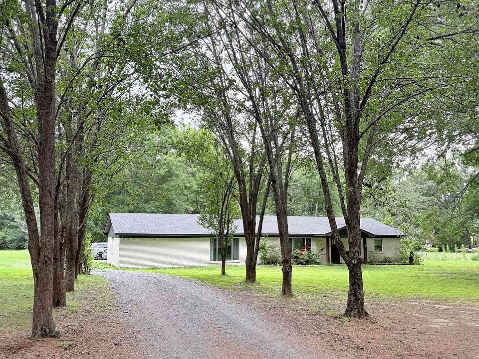 1st image of 27 Pine Valley Rd