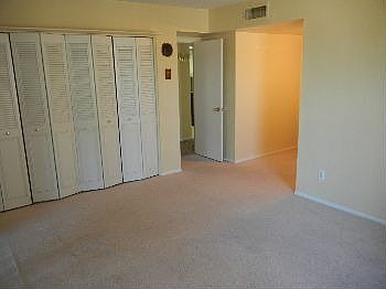 4th image of 5537 N 41st Dr