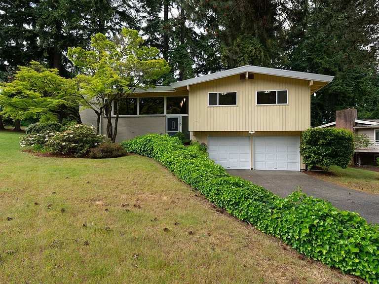 12647 SE 54th St — Photo 1