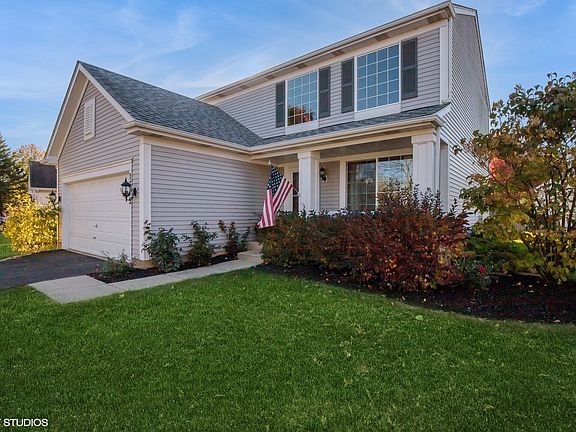 2nd image of 1315 Fairport Dr