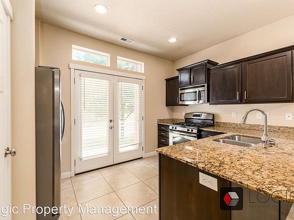 4th image of 3709 W Summer Heights Dr