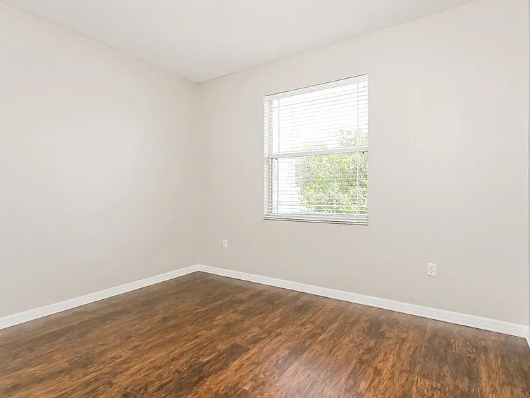 6033 Live Oak Dr — Photo 13