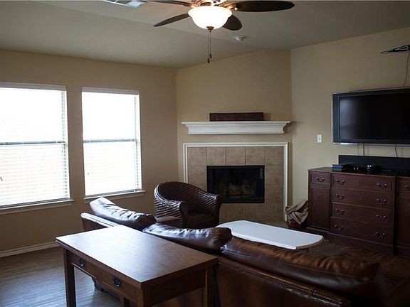 3rd image of 1404 Morin Dr