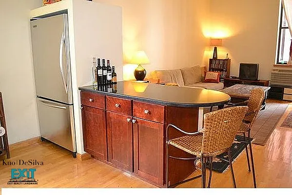 Rented by Exit Realty Landmark | media 37