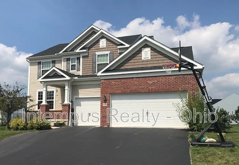 9390 Woodbine Way — Photo 2