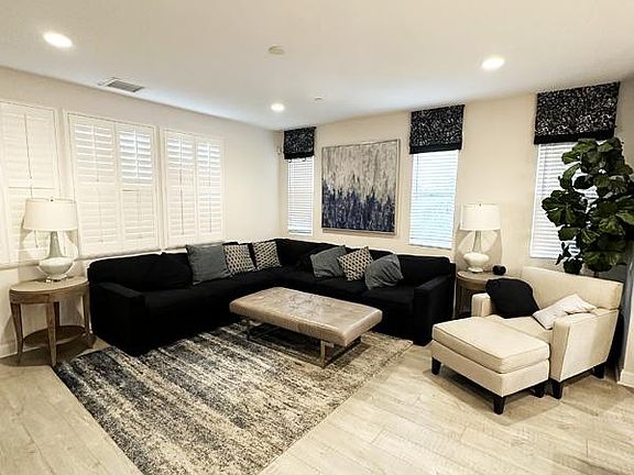 2nd image of 1009 Alpine Cir