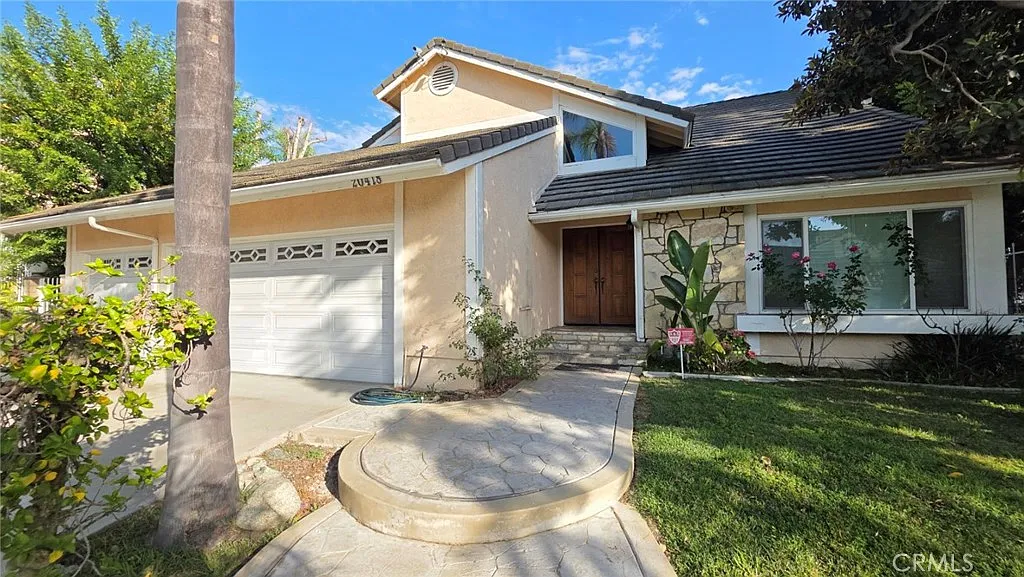 4 bed, 2614 sqft, $4,800 — Photo 2