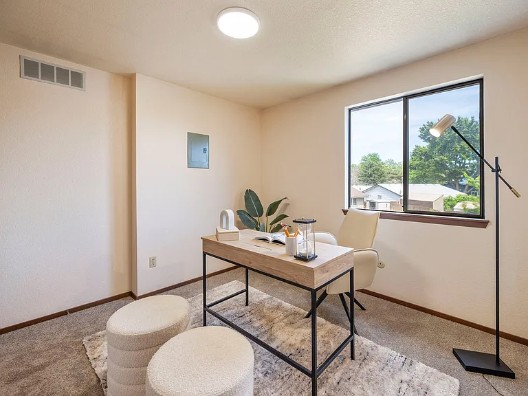 2550 S Gourley Pl — Photo 9