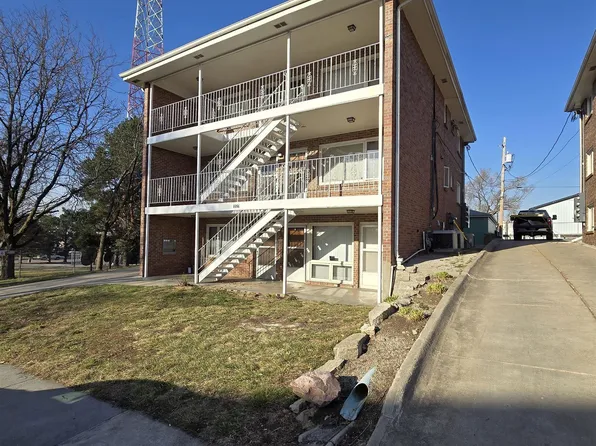 3255 S 12th St, Lincoln, NE 68502