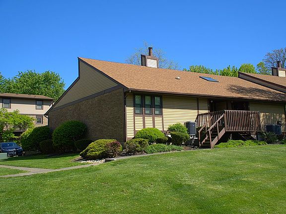 2nd image of 21 Eland Ct