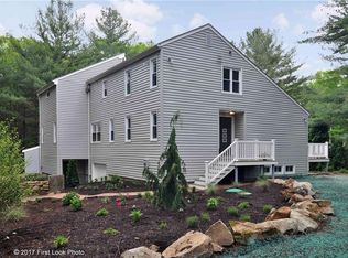 9 Tanglewood Dr, Greenville, RI 02828