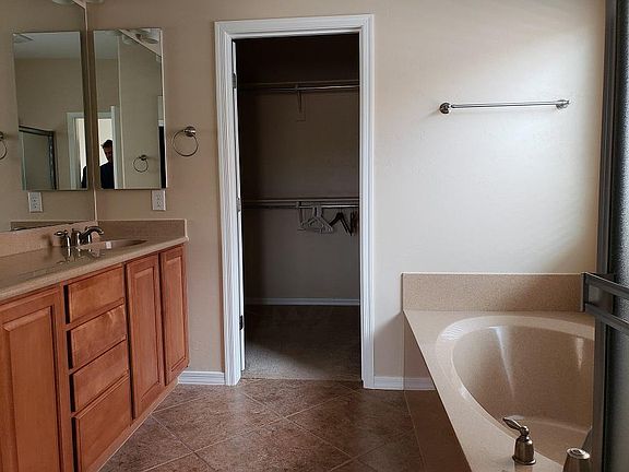 5th image of 1268 W Versilia Dr