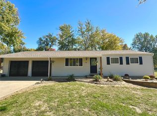 25 Gerald Dr, Saint Charles, MO