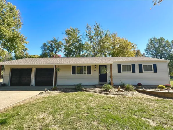 25 Gerald Dr, Saint Charles, MO 63304
