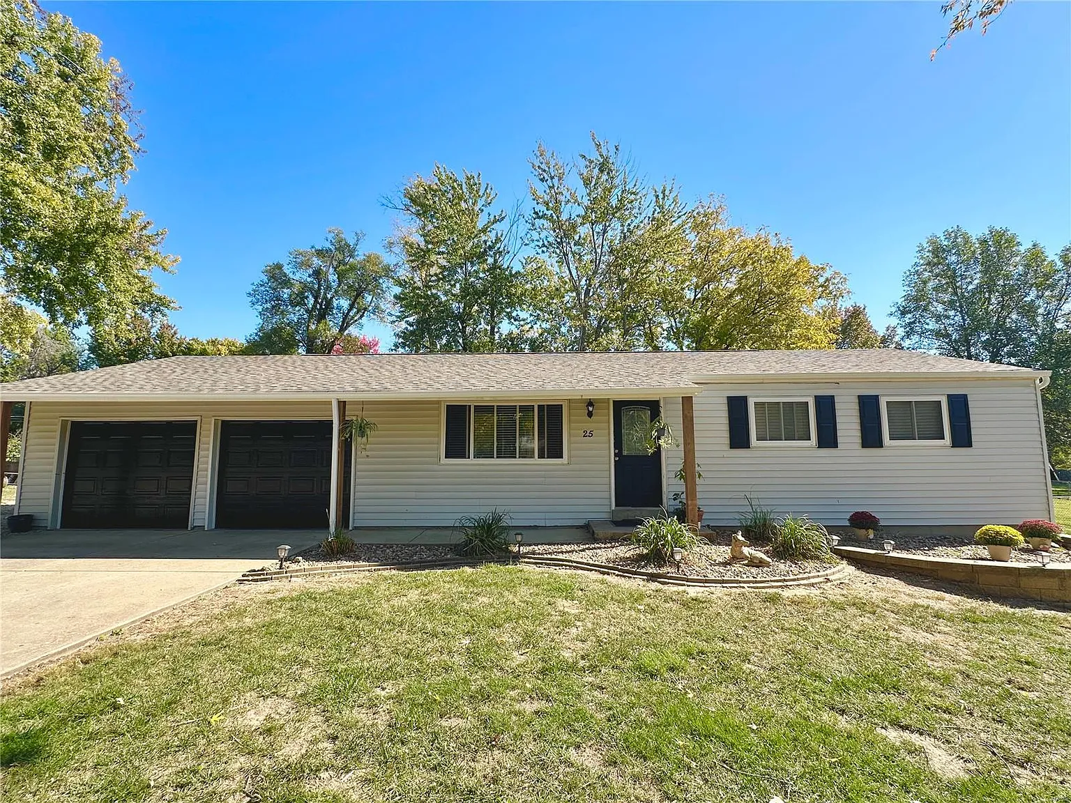 25 Gerald Dr photo 1