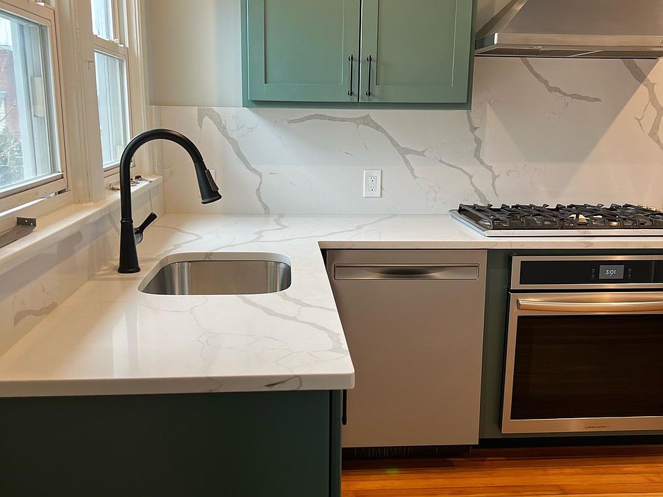 Fully Renovated Kitchen