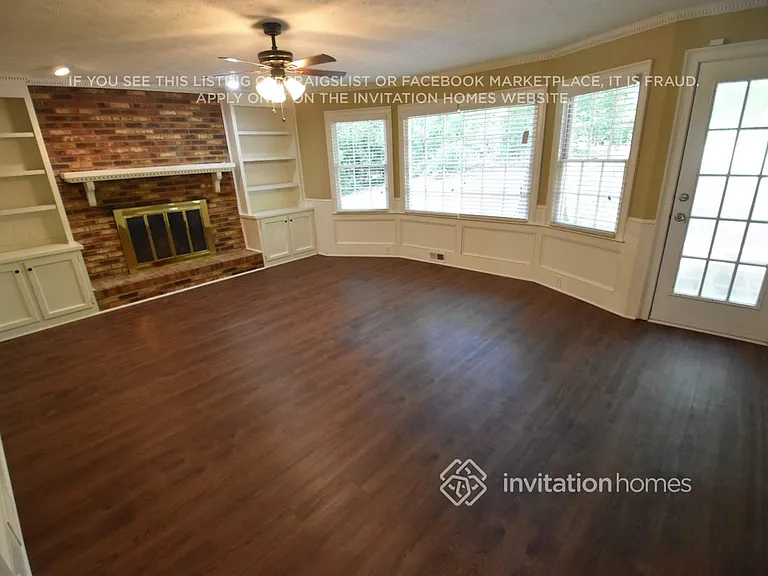 2350 Ciji Cir — Photo 2