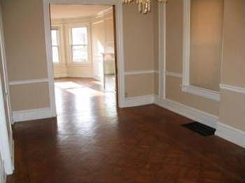 2nd image of 1005 Park Pl