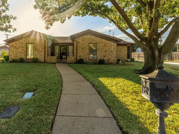 1624 Westridge Dr, Hurst, TX 76054