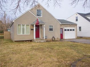 55 Ridgewood Rd, Rochester, NY 14626