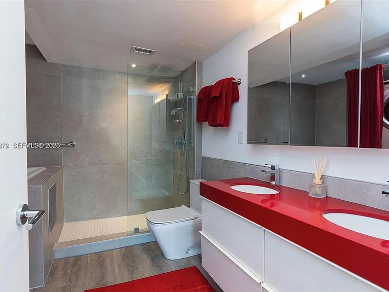 900 Bay Dr #224 — Photo 21