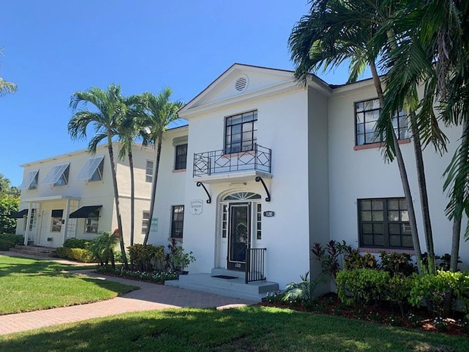 1st image of 120 N Palmway APT 1