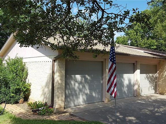 4th image of 501 Crestwood Dr