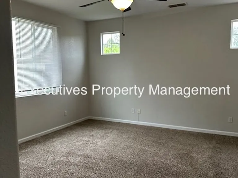 3566 Santa Maria Ave — Photo 9