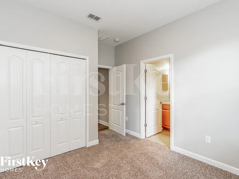 20241 Merry Oak Ave — Photo 10
