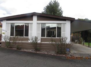 327 Sandlewood Dr #A, Grants Pass, OR 97526