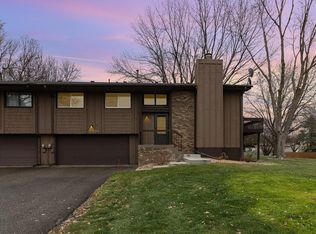 5594 Otter View Trl, White Bear Township, MN 55110